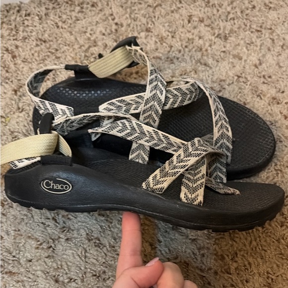 Chaco Sandals women’s size 7 - Picture 2 of 4
